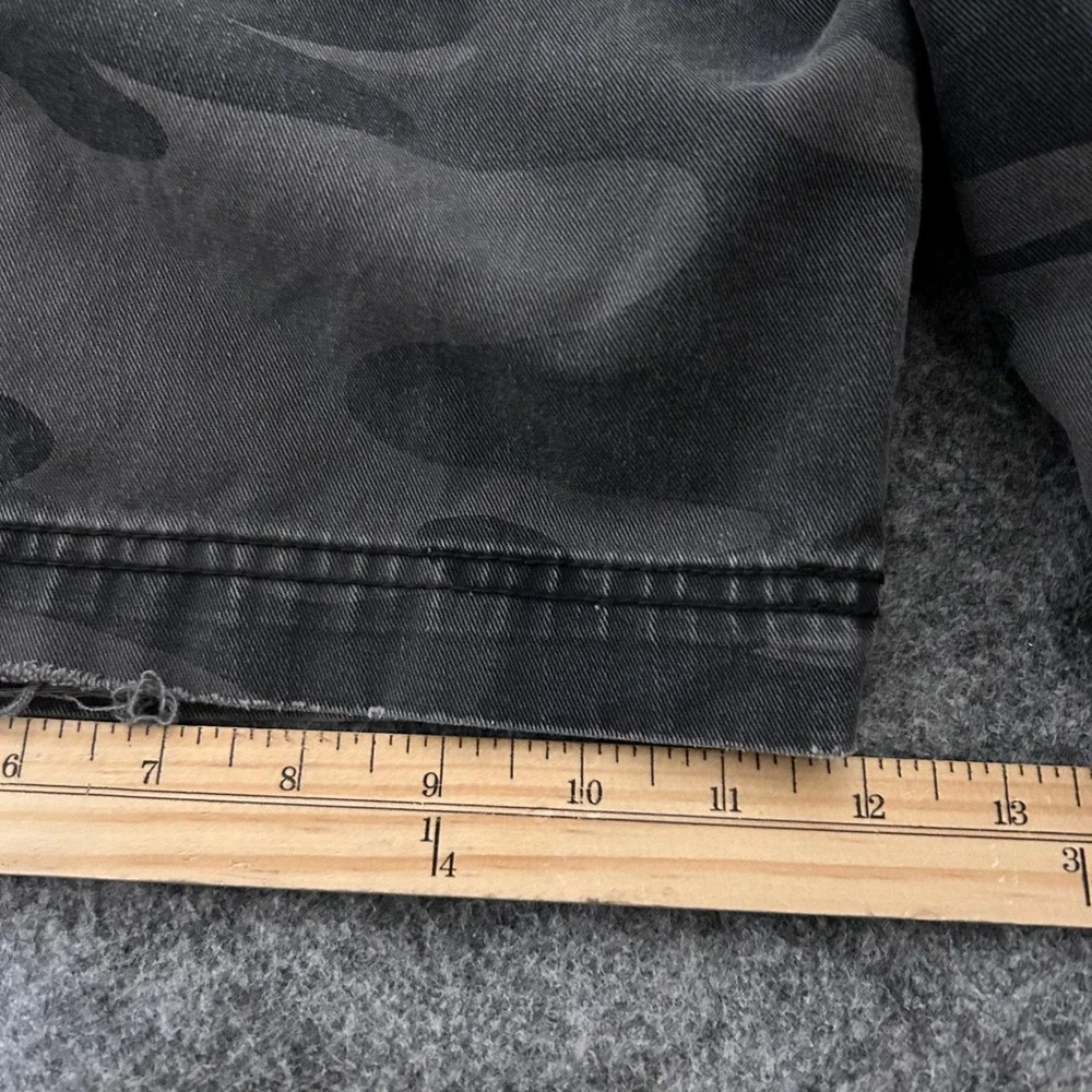Unionbay Grey Camo Cargo Shorts Baggy Skater Y2K Vintage Size 38